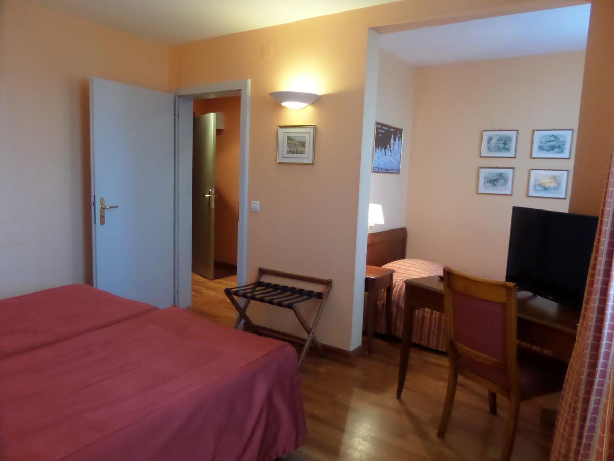 Hotel Restaurant Erckmann Chatrian Phalsbourg Bagian luar foto